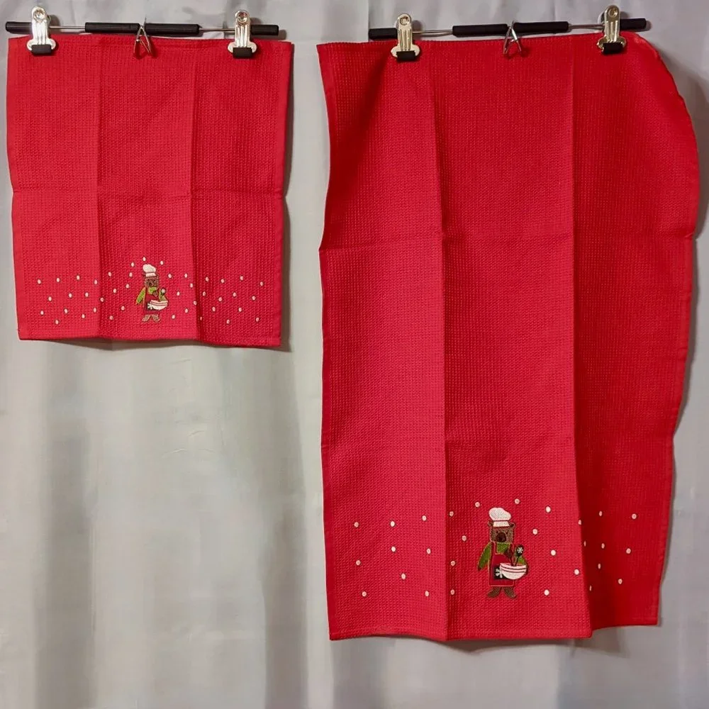 NWT Crate & Barrel Holiday Bear Towels SET of 2 (Mixing bowl design)